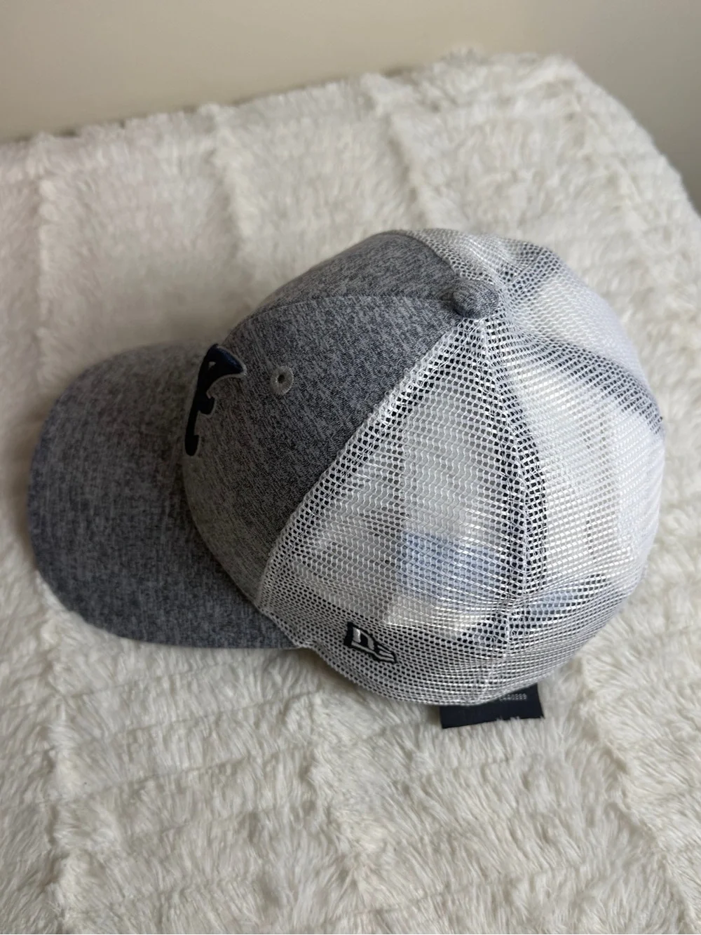 New Era White and Black Women's Mesh Trucker Hat